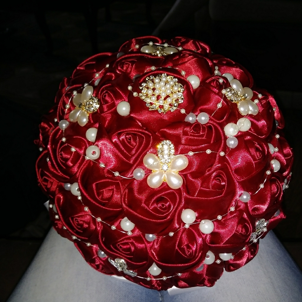 Silk roses handheld bouquet